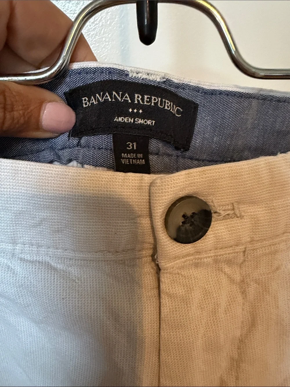 Banana Republic Light Beige Flat Front Chino Shorts